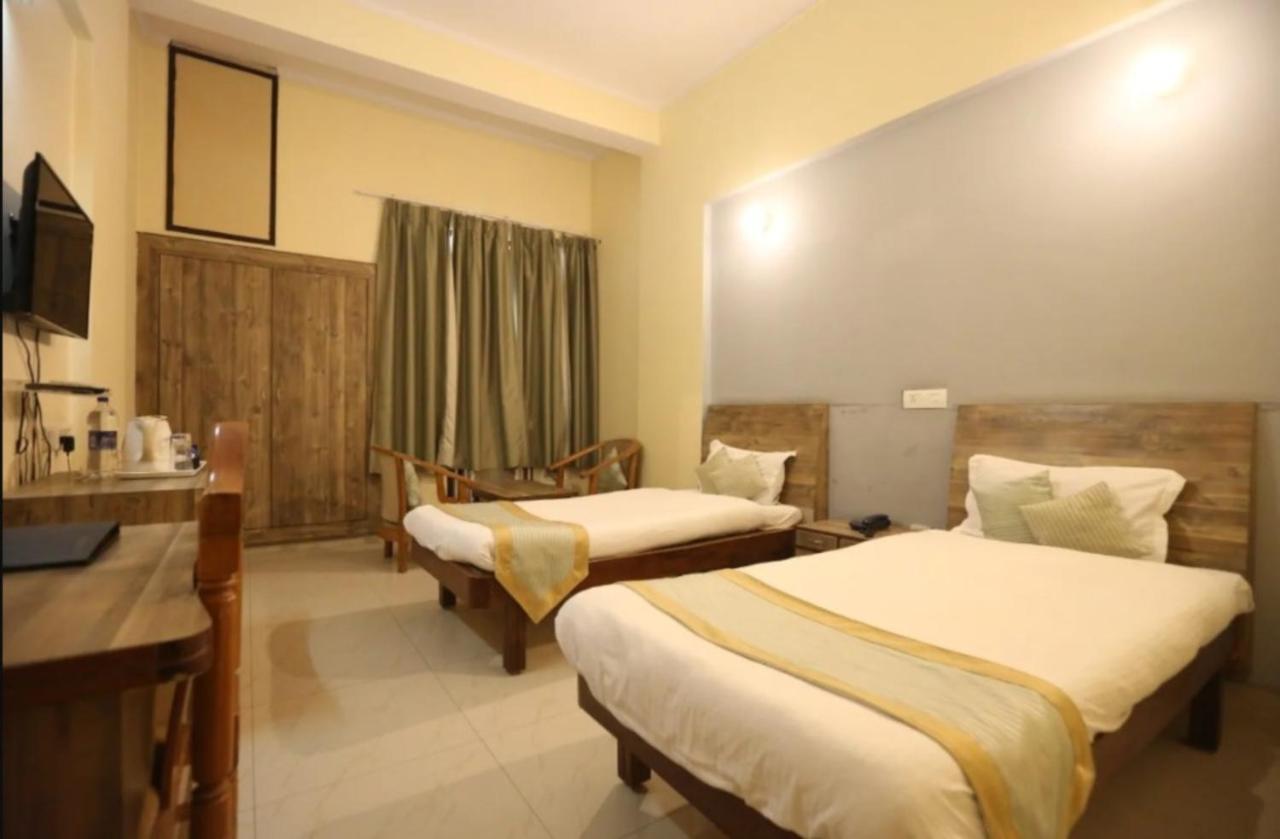 Hotel Krishna Palace, Ayodhya 외부 사진